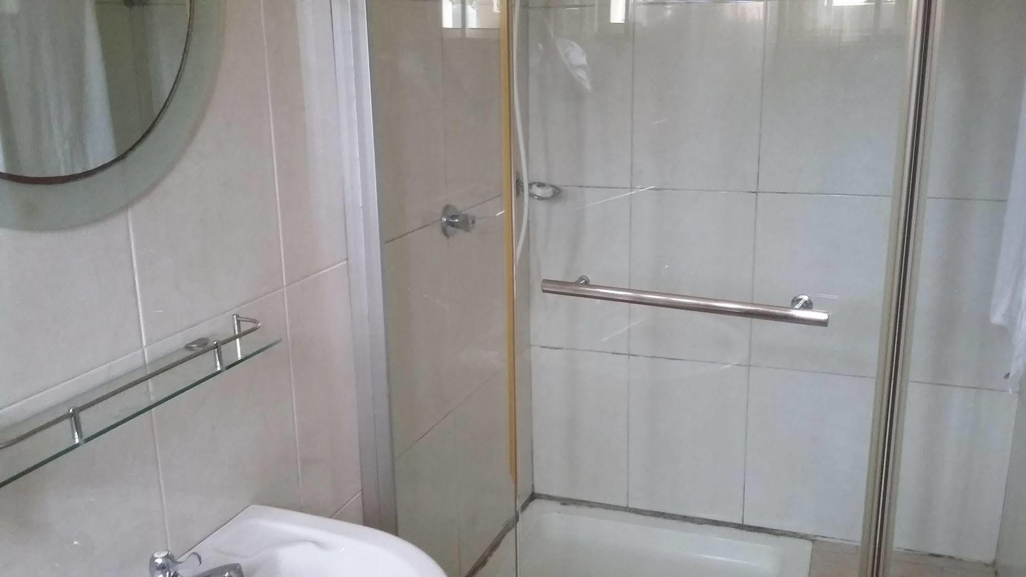 Bella Luxury Hotel Акра Екстериор снимка